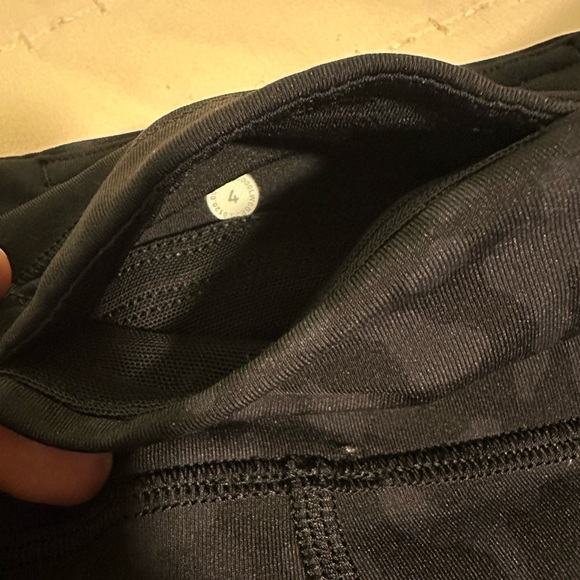 LULULEMON black Leopard sheer cropped leggings sz 4 - Picture 10 of 12